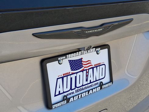Certified 2020 Chrysler Pacifica Touring-L w/ Advanced Safetytec Group FWD image 29