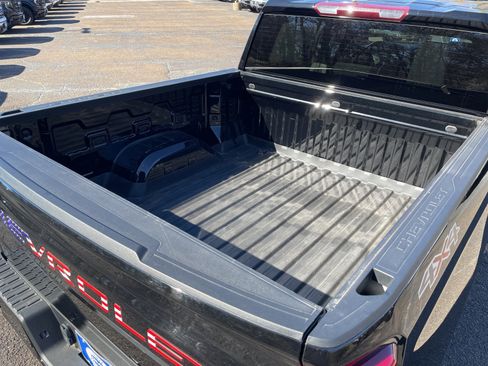 Used 2022 Chevrolet Silverado 1500 RST w/ Safety Package image 33