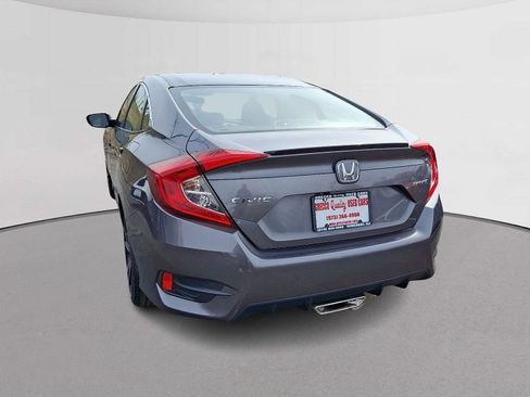 Used 2019 Honda Civic Sport image 8
