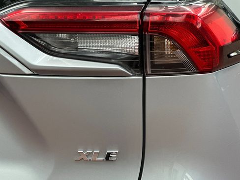 Used 2024 Toyota RAV4 XLE FWD image 36