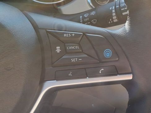 Used 2022 Nissan Rogue Sport SL image 21