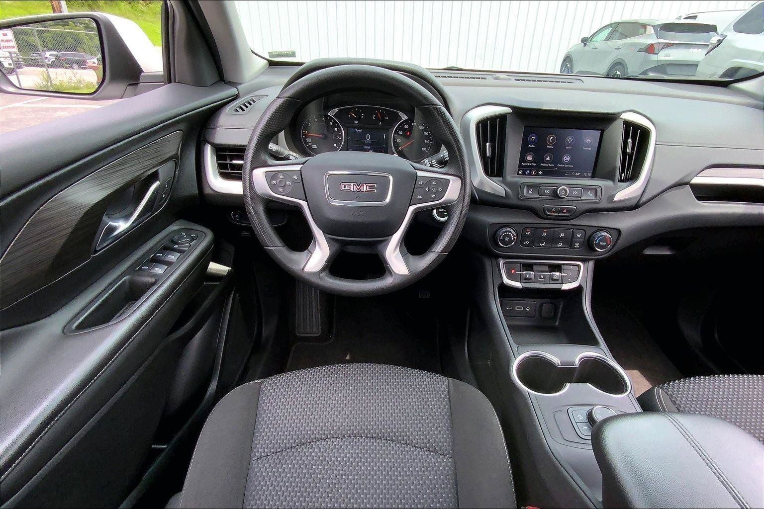 Used 2024 GMC Terrain SLE AWD/4WD image 5