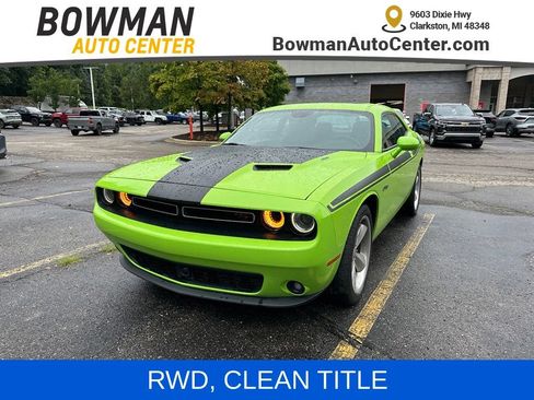 Used 2015 Dodge Challenger R/T Plus RWD image 1