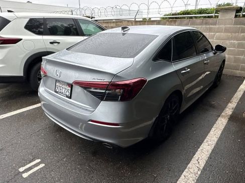 Used 2025 Honda Civic Sport image 4