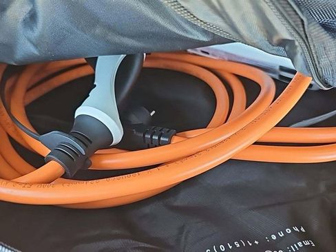 Used 2022 Kia Niro EX Premium image 18