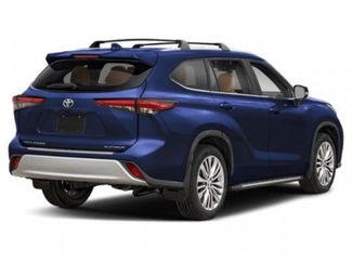 New 2026 Toyota Highlander Platinum video 2