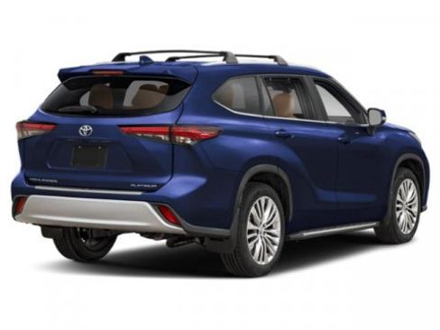 New 2026 Toyota Highlander Platinum image 2