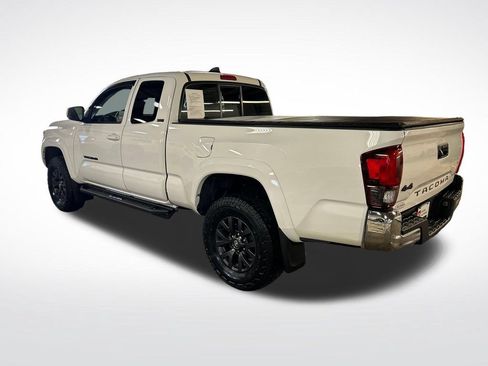 Certified 2020 Toyota Tacoma SR5 w/ SR5 Appearance Package (SM) AWD/4WD image 3