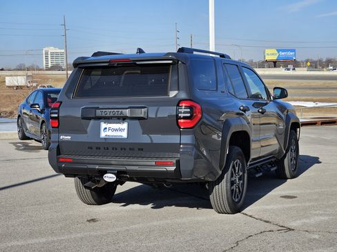 New 2026 Toyota 4Runner SR5 image 4