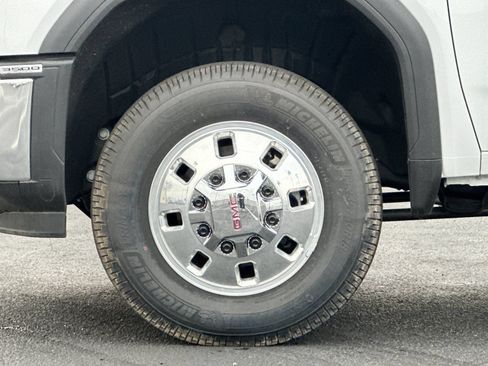 New 2025 GMC Sierra 3500 Pro w/ Convenience Package AWD/4WD image 22