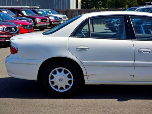 Used 2001 Buick Century Custom w/ Premium Pkg FWD image 13