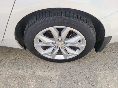 Used 2016 Chevrolet Impala LT w/ Convenience Package FWD image 13