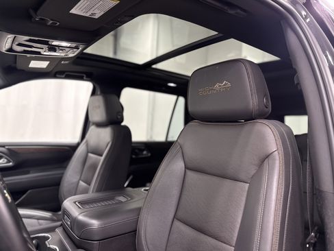 Used 2023 Chevrolet Tahoe High Country image 17