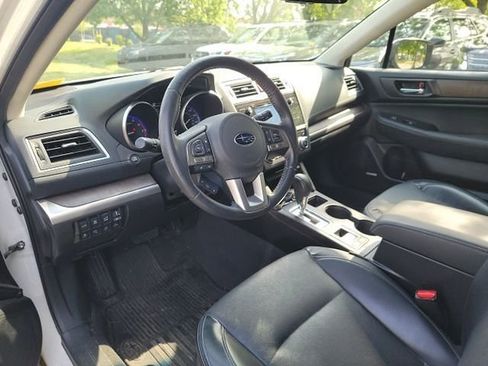 Used 2017 Subaru Outback 2.5i Limited AWD/4WD image 9