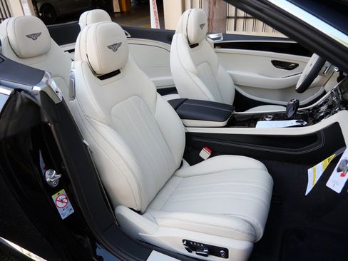 Used 2026 Bentley Continental GTC AWD/4WD image 23