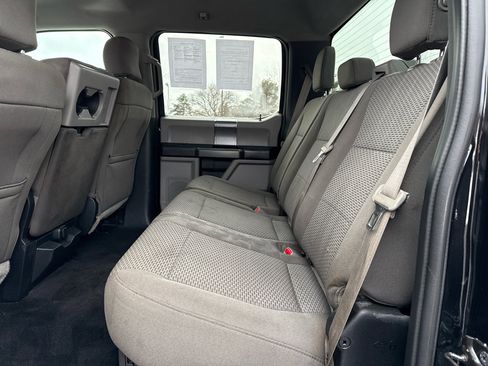 Used 2017 Ford F350 XLT w/ XLT Premium Package image 21