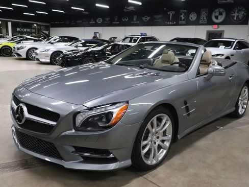 Used 2013 Mercedes-Benz SL 550 image 2