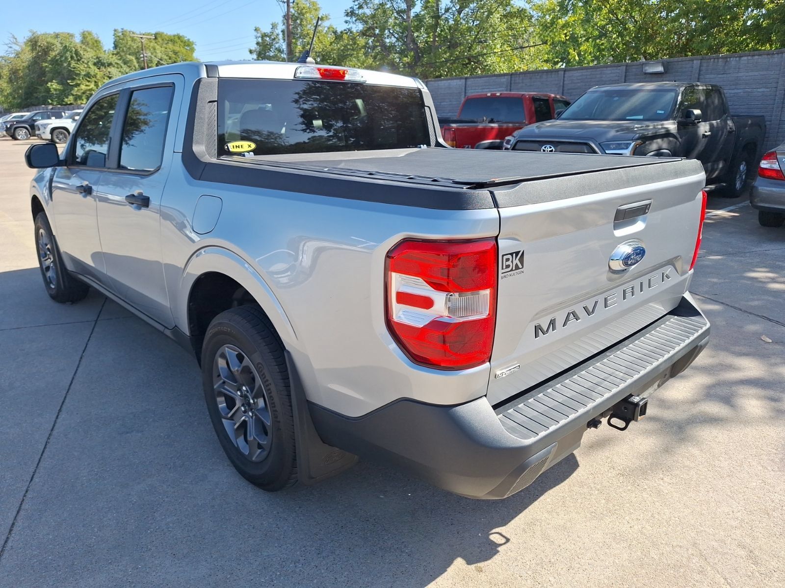Used 2023 Ford Maverick XLT FWD image 4