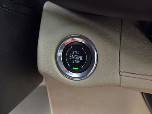 Used 2023 Buick Envision Essence w/ Premium Seat Package FWD image 18