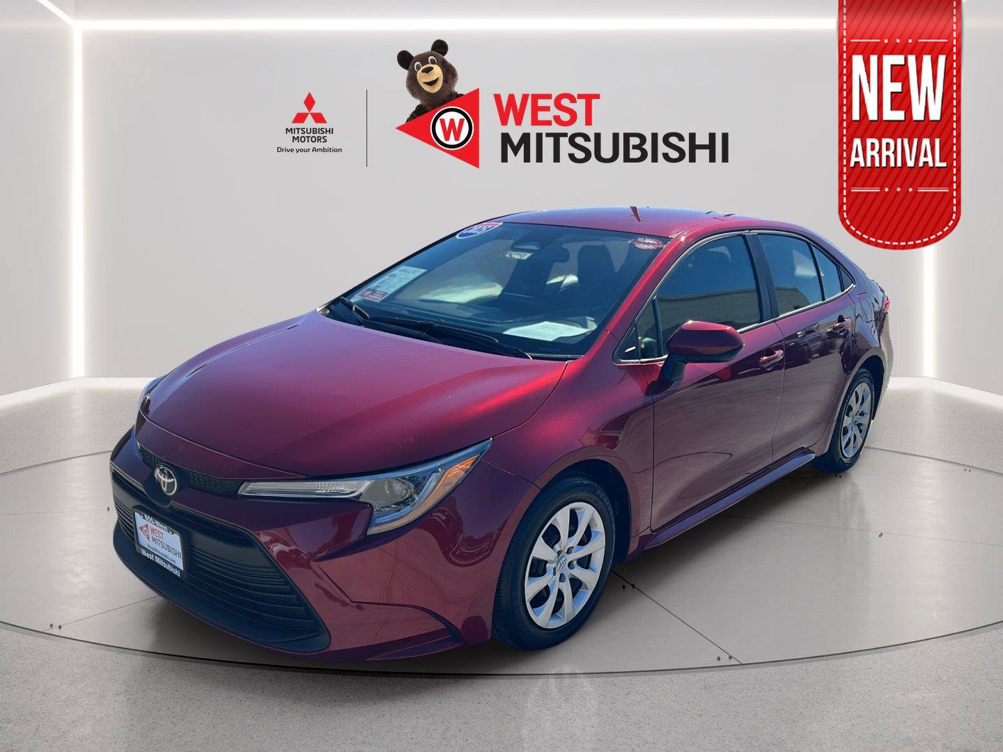 Used 2025 Toyota Corolla LE FWD image 1