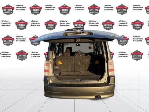 Used 2005 Scion xB image 5