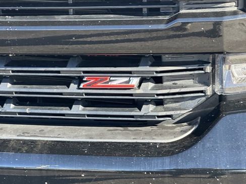 Used 2022 Chevrolet Silverado 1500 LT Trail Boss w/ Bed Protection Package image 10