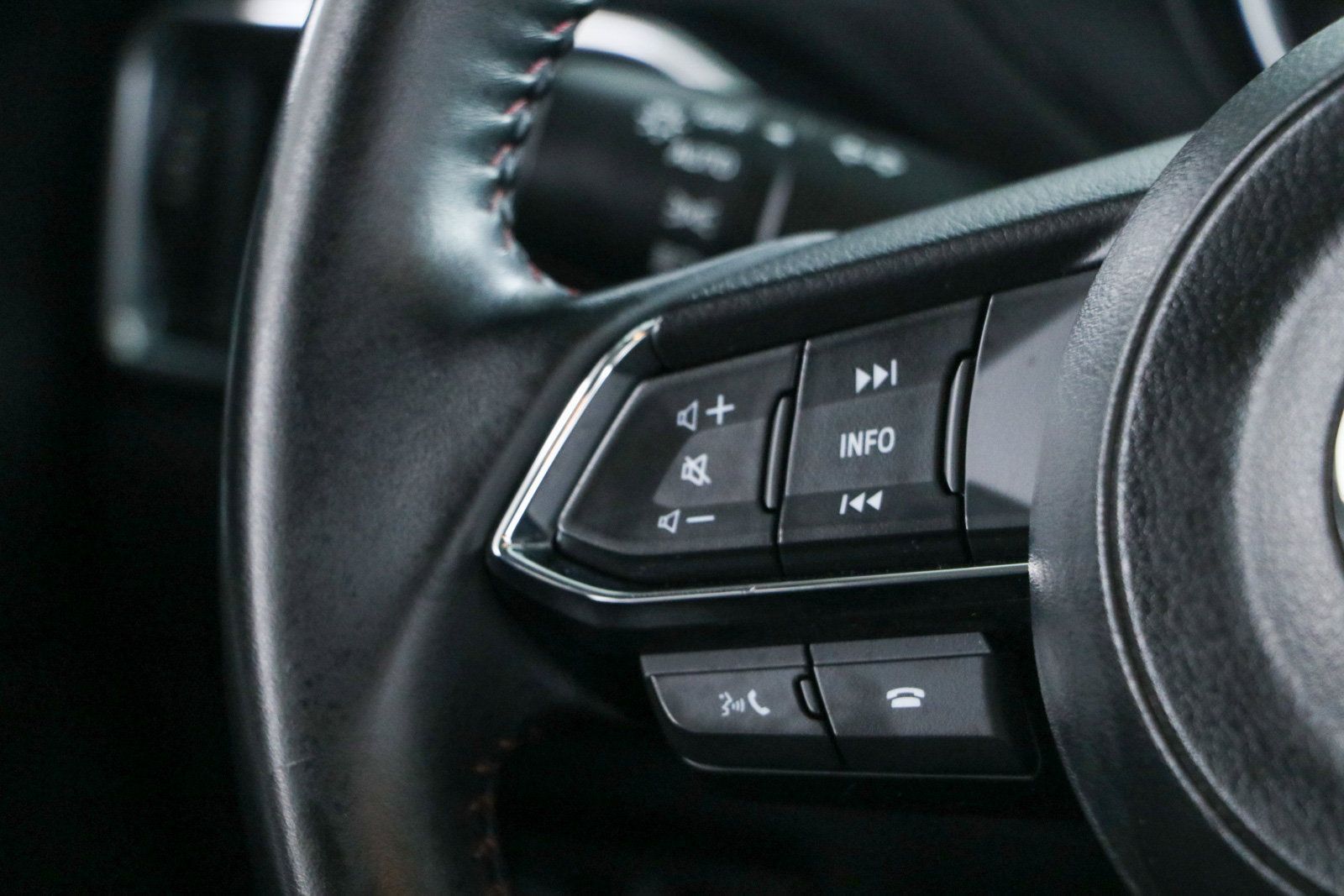 Used 2025 MAZDA CX-5 Carbon Edition AWD/4WD image 13