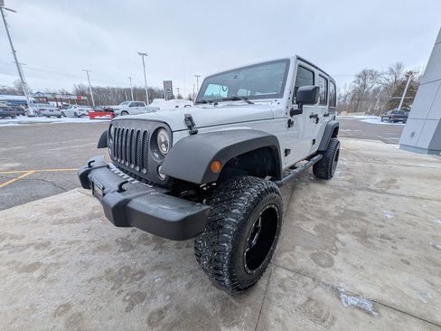 Used 2017 Jeep Wrangler Unlimited Sport w/ Quick Order Package 24S image 6