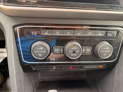 Certified 2023 Volkswagen Atlas SE w/ Panoramic Sunroof Package AWD/4WD image 27