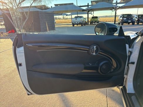 Used 2024 MINI Cooper SE image 9