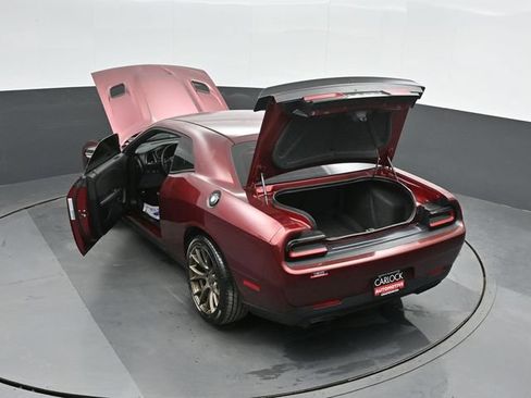 Used 2017 Dodge Challenger SRT Hellcat RWD image 59