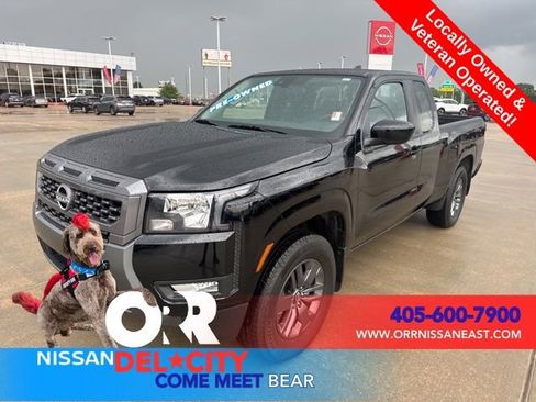 Used 2025 Nissan Frontier SV w/ SV Convenience Package RWD image 1