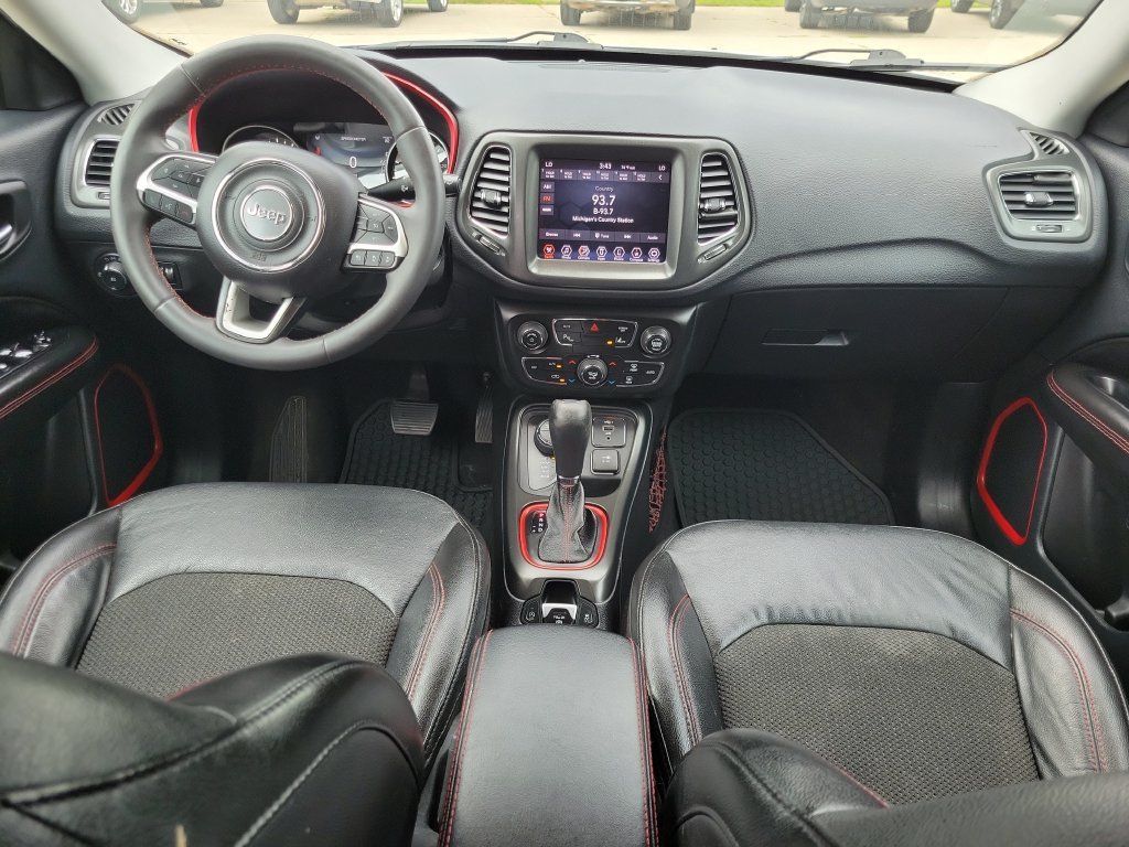 Used 2021 Jeep Compass Trailhawk AWD/4WD image 12