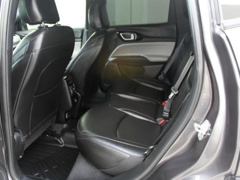 Used 2024 Jeep Compass Limited AWD/4WD image 11