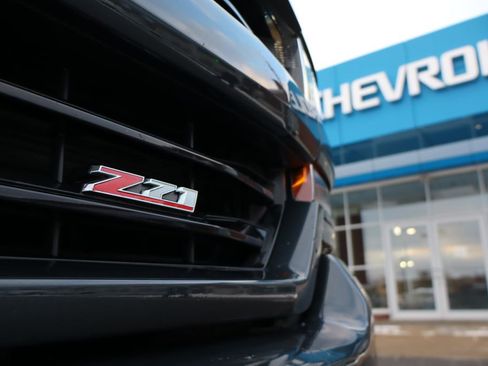 Used 2019 Chevrolet Silverado 1500 LT w/ All Star Edition image 8