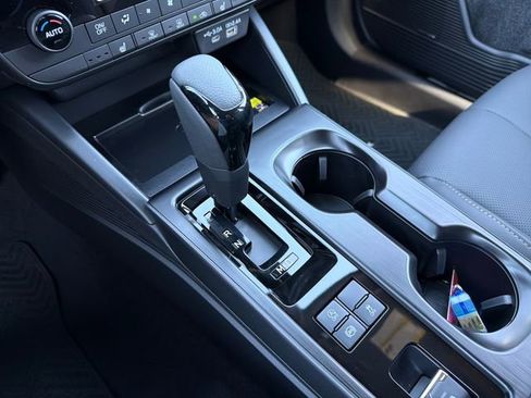 New 2026 Subaru Outback Limited AWD/4WD image 15