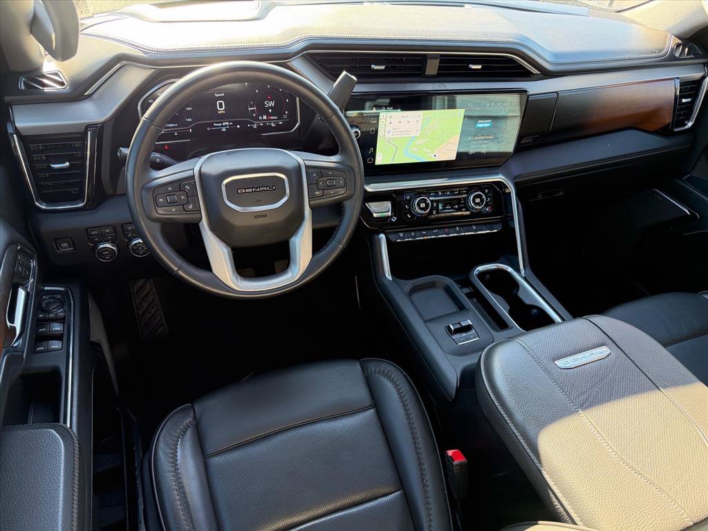 Used 2024 GMC Sierra 2500 Denali w/ Denali Reserve Package AWD/4WD image 10