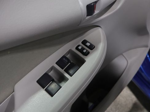 Used 2009 Toyota Corolla LE FWD image 13