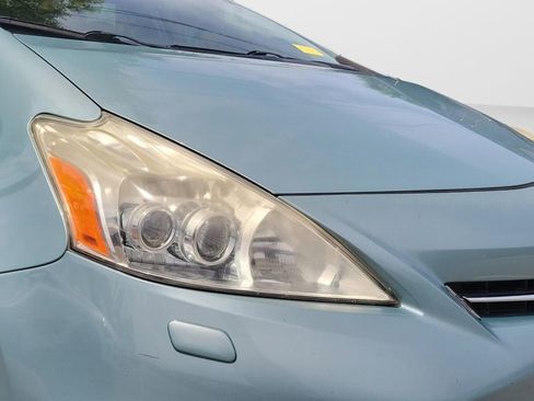 Used 2014 Toyota Prius V Five FWD image 9