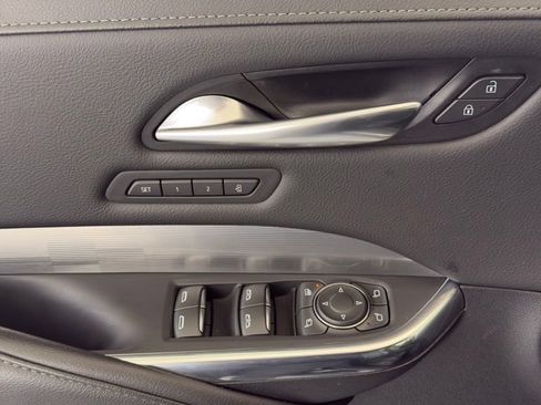Used 2024 Cadillac XT4 Premium Luxury FWD image 30