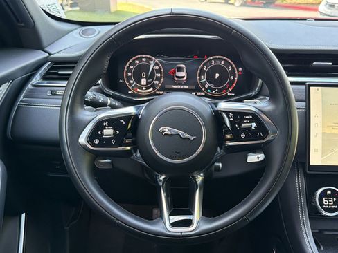 Used 2025 Jaguar F-PACE R-Dynamic S image 18