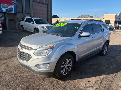 Used 2016 Chevrolet Equinox LT w/ Convenience Package image 2