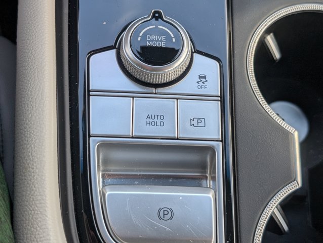 Used 2023 Genesis G70 2.0T RWD image 21
