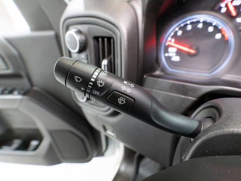 Used 2021 Chevrolet Silverado 1500 Custom image 26