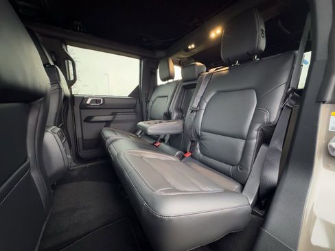 New 2025 Ford Bronco Outer Banks image 65