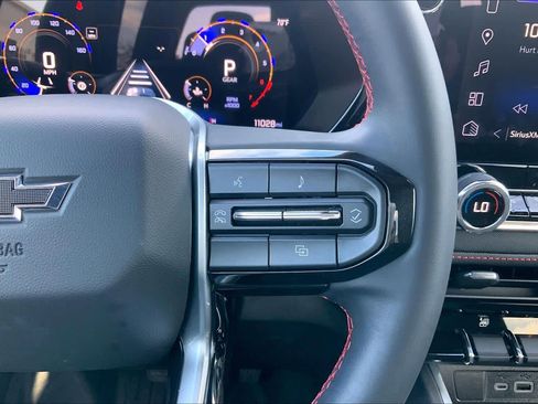 Certified 2024 Chevrolet Colorado Z71 w/ LPO, Dark Essentials Package image 24