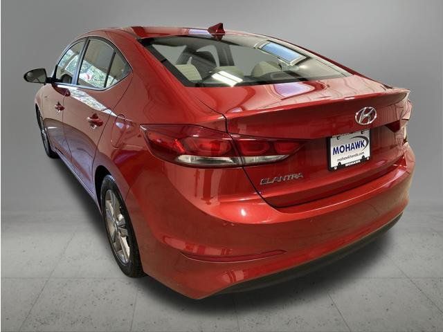 Used 2017 Hyundai Elantra SE FWD image 3