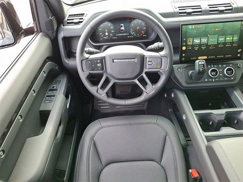 New 2026 Land Rover Defender 110 S image 7