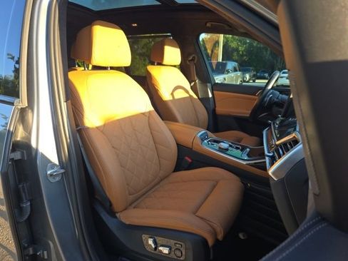 Used 2024 BMW X7 xDrive40i w/ Executive Package AWD/4WD image 13