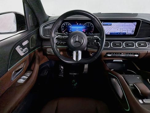 Certified 2024 Mercedes-Benz GLS 450 4MATIC image 5
